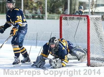 Thumbnail 1 in Holt vs. Ft. Zumwalt West (St. Louis Winter Classic) photogallery.