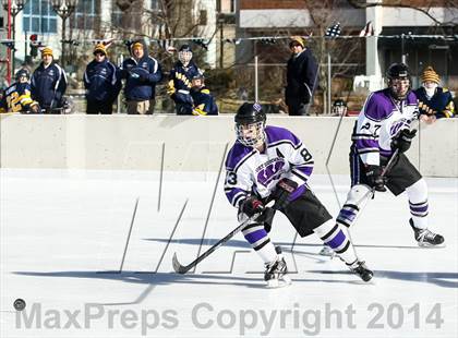 Thumbnail 1 in Holt vs. Ft. Zumwalt West (St. Louis Winter Classic) photogallery.