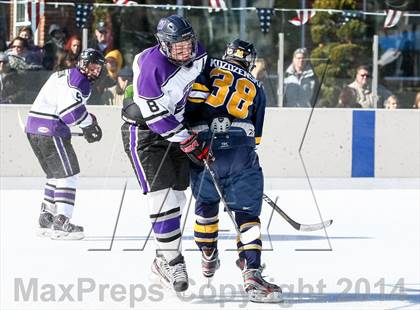 Thumbnail 1 in Holt vs. Ft. Zumwalt West (St. Louis Winter Classic) photogallery.