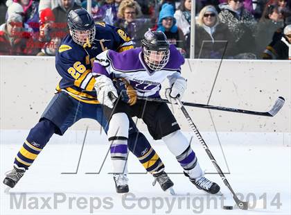Thumbnail 3 in Holt vs. Ft. Zumwalt West (St. Louis Winter Classic) photogallery.
