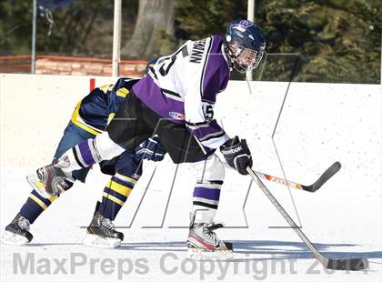 Thumbnail 2 in Holt vs. Ft. Zumwalt West (St. Louis Winter Classic) photogallery.