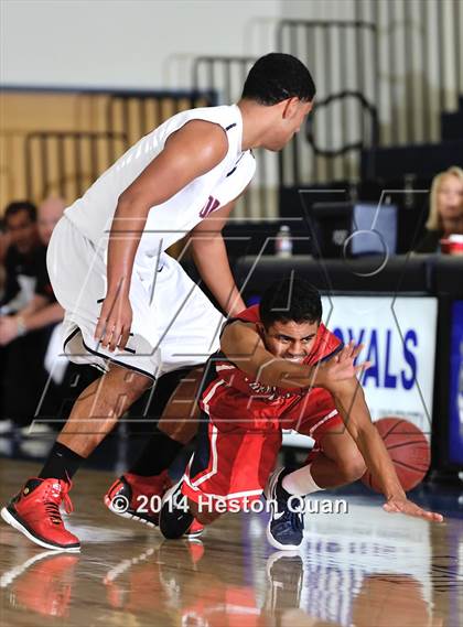 Thumbnail 3 in Tesoro vs. Yorba Linda (Orange Holiday Classic) photogallery.
