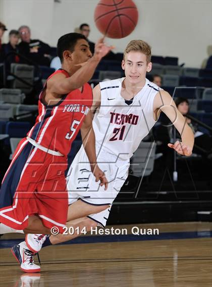 Thumbnail 1 in Tesoro vs. Yorba Linda (Orange Holiday Classic) photogallery.