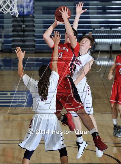 Thumbnail 1 in Tesoro vs. Yorba Linda (Orange Holiday Classic) photogallery.