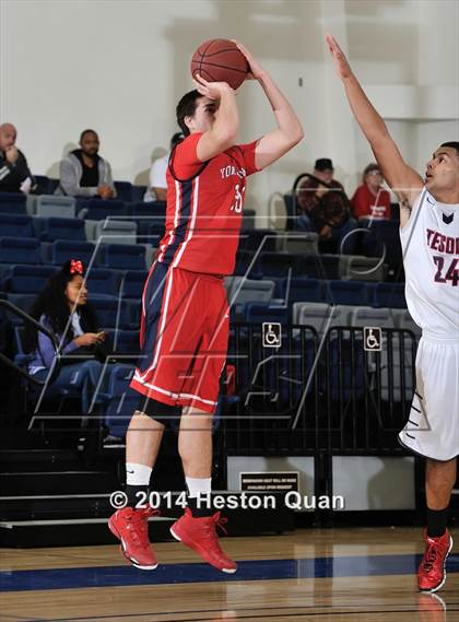 Thumbnail 3 in Tesoro vs. Yorba Linda (Orange Holiday Classic) photogallery.