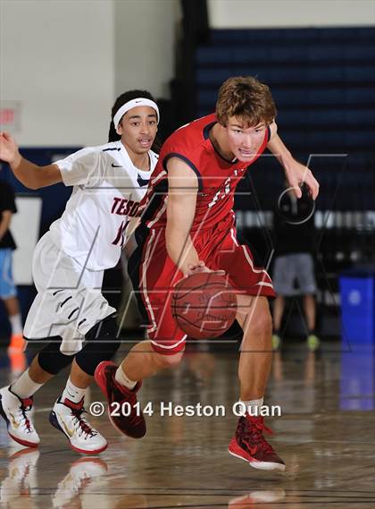 Thumbnail 1 in Tesoro vs. Yorba Linda (Orange Holiday Classic) photogallery.
