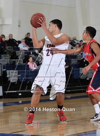 Thumbnail 2 in Tesoro vs. Yorba Linda (Orange Holiday Classic) photogallery.