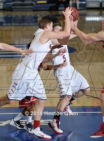 Thumbnail 3 in Tesoro vs. Yorba Linda (Orange Holiday Classic) photogallery.
