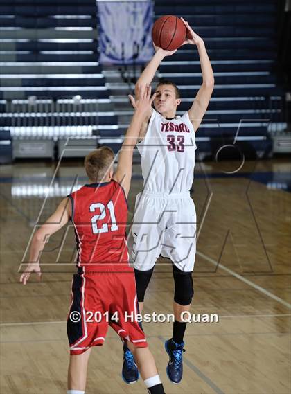Thumbnail 2 in Tesoro vs. Yorba Linda (Orange Holiday Classic) photogallery.