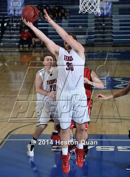 Thumbnail 3 in Tesoro vs. Yorba Linda (Orange Holiday Classic) photogallery.