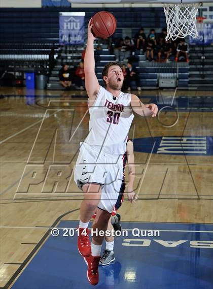 Thumbnail 2 in Tesoro vs. Yorba Linda (Orange Holiday Classic) photogallery.