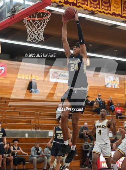 Thumbnail 1 in Desert Vista vs. Oak Cliff Faith Family Academy (Torrey Pines Holiday Classic) photogallery.