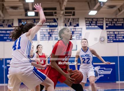 Thumbnail 3 in Saddle River Day vs Holmdel (Shore Conference Showcase Challenge) photogallery.