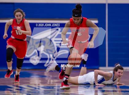 Thumbnail 1 in Saddle River Day vs Holmdel (Shore Conference Showcase Challenge) photogallery.