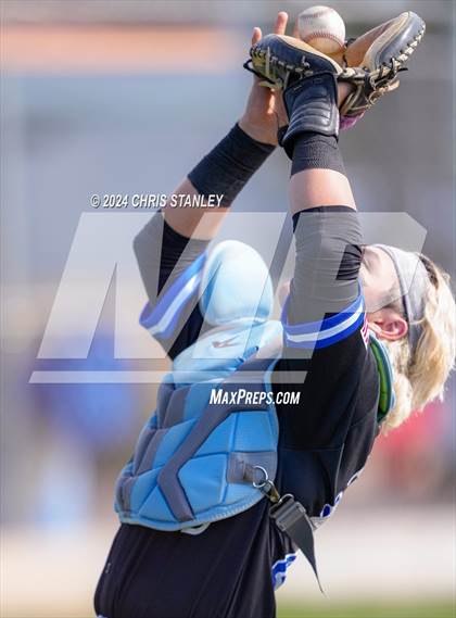 Thumbnail 2 in La Habra vs. Ponderosa (Best of the West Tournament) photogallery.