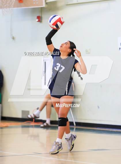 Thumbnail 2 in JV: Sylmar vs Eagle Rock photogallery.