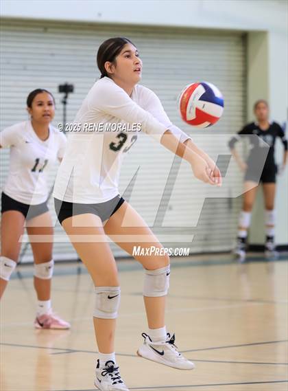 Thumbnail 2 in JV: Sylmar vs Eagle Rock photogallery.