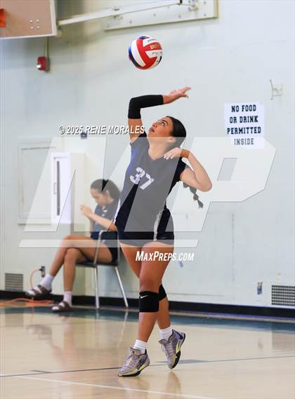 Thumbnail 2 in JV: Sylmar vs Eagle Rock photogallery.