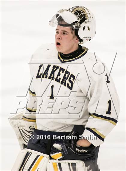 Thumbnail 1 in Pelham Memorial vs. Skaneateles (NYSPHSAA Division 2 Semifinal) photogallery.