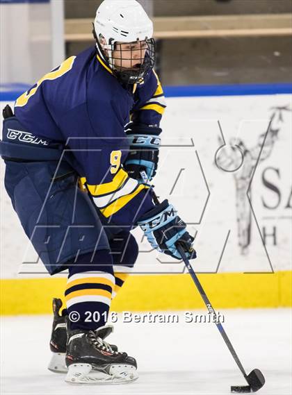 Thumbnail 3 in Pelham Memorial vs. Skaneateles (NYSPHSAA Division 2 Semifinal) photogallery.
