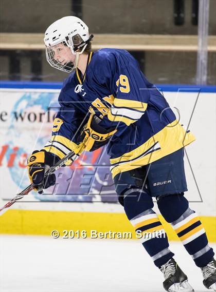 Thumbnail 2 in Pelham Memorial vs. Skaneateles (NYSPHSAA Division 2 Semifinal) photogallery.