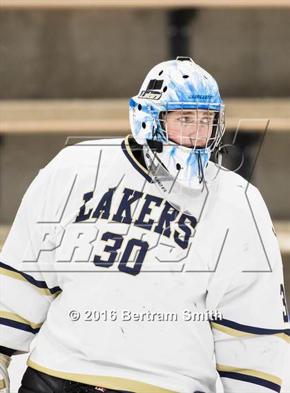 Thumbnail 1 in Pelham Memorial vs. Skaneateles (NYSPHSAA Division 2 Semifinal) photogallery.