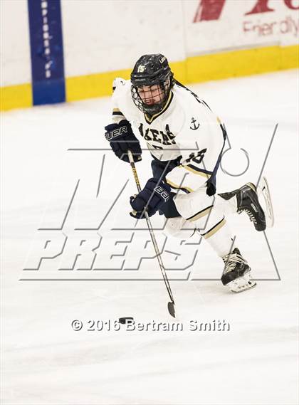 Thumbnail 1 in Pelham Memorial vs. Skaneateles (NYSPHSAA Division 2 Semifinal) photogallery.