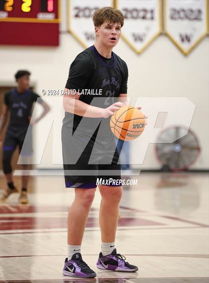 Thumbnail 3 in Mesa Ridge vs. Thompson Valley photogallery.