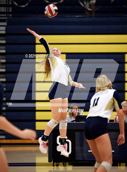 Thumbnail 3 in Boyd-Buchanan @ Soddy Daisy photogallery.
