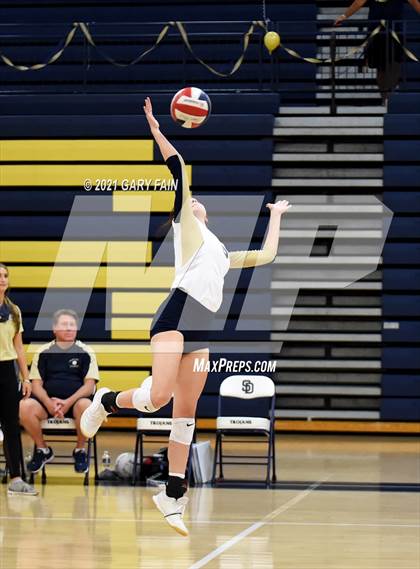 Thumbnail 3 in Boyd-Buchanan @ Soddy Daisy photogallery.