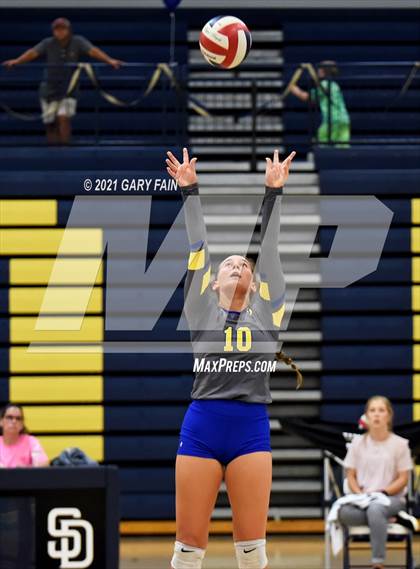 Thumbnail 3 in Boyd-Buchanan @ Soddy Daisy photogallery.