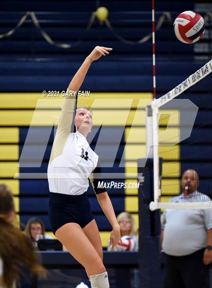 Thumbnail 3 in Boyd-Buchanan @ Soddy Daisy photogallery.