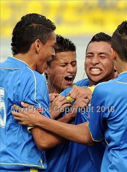Thumbnail 1 in Santa Clara vs. Avalon (CIF SS D7 Final) photogallery.
