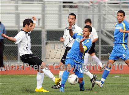 Thumbnail 1 in Santa Clara vs. Avalon (CIF SS D7 Final) photogallery.