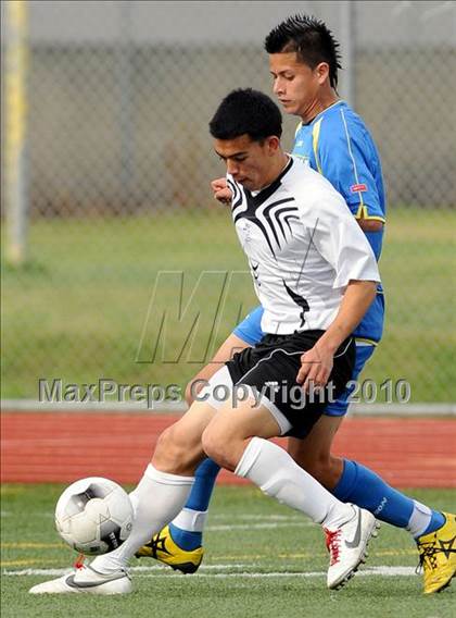 Thumbnail 3 in Santa Clara vs. Avalon (CIF SS D7 Final) photogallery.