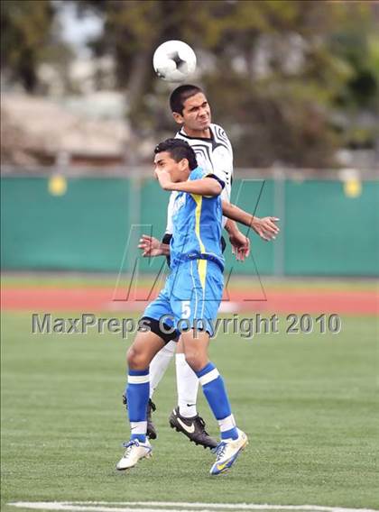 Thumbnail 3 in Santa Clara vs. Avalon (CIF SS D7 Final) photogallery.