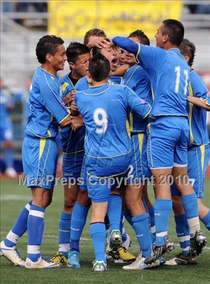Thumbnail 2 in Santa Clara vs. Avalon (CIF SS D7 Final) photogallery.