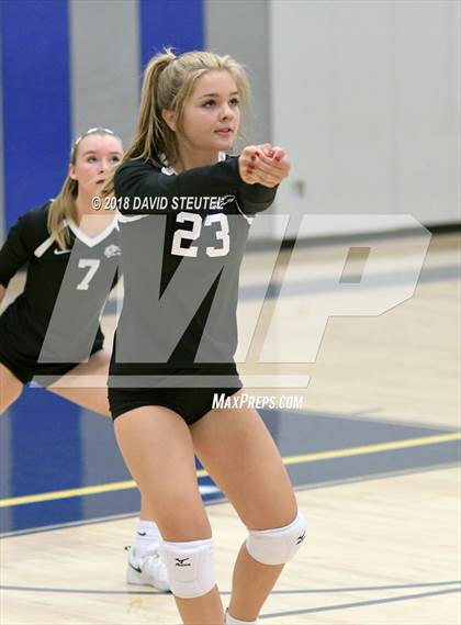 Thumbnail 2 in Woodcreek @ Inderkum photogallery.