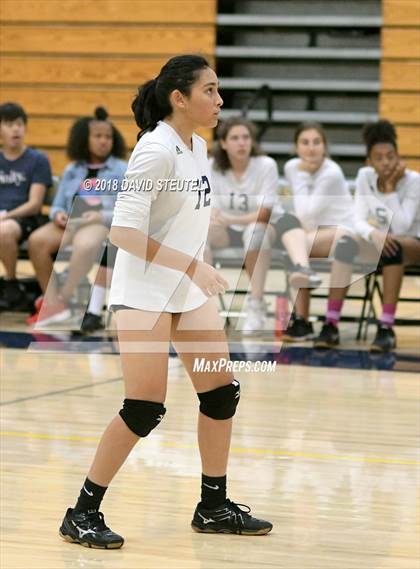 Thumbnail 1 in Woodcreek @ Inderkum photogallery.