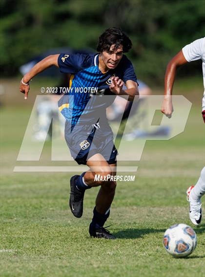 Thumbnail 1 in Cape Fear vs Lumberton (Battle for the Bell) photogallery.