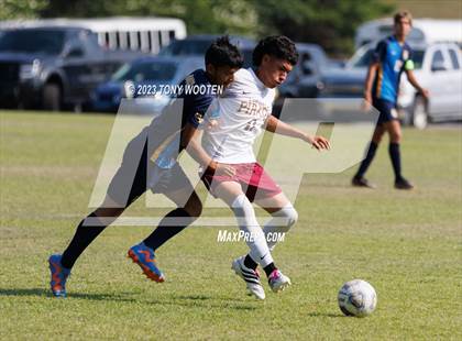 Thumbnail 2 in Cape Fear vs Lumberton (Battle for the Bell) photogallery.