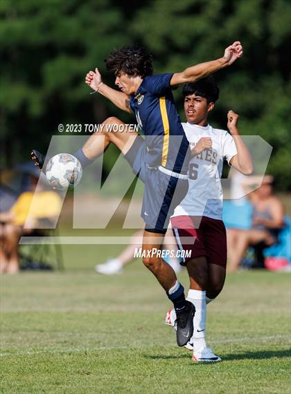 Thumbnail 1 in Cape Fear vs Lumberton (Battle for the Bell) photogallery.