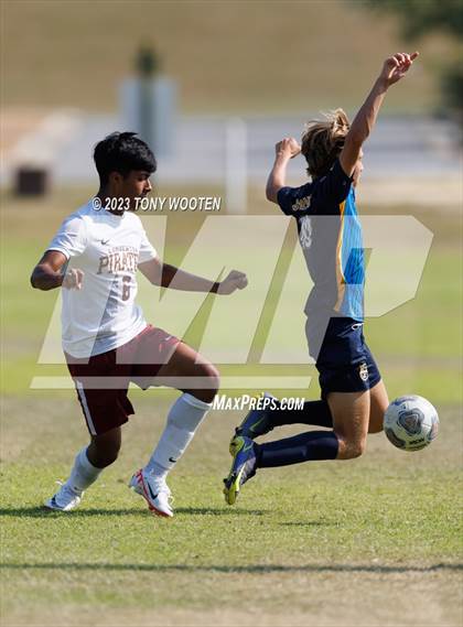 Thumbnail 1 in Cape Fear vs Lumberton (Battle for the Bell) photogallery.