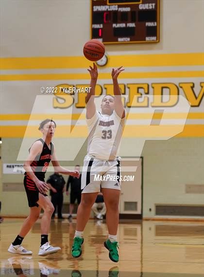 Thumbnail 1 in Beech Grove vs. Herron (IHSAA 3A Sectional) photogallery.