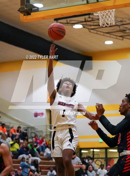 Thumbnail 1 in Beech Grove vs. Herron (IHSAA 3A Sectional) photogallery.