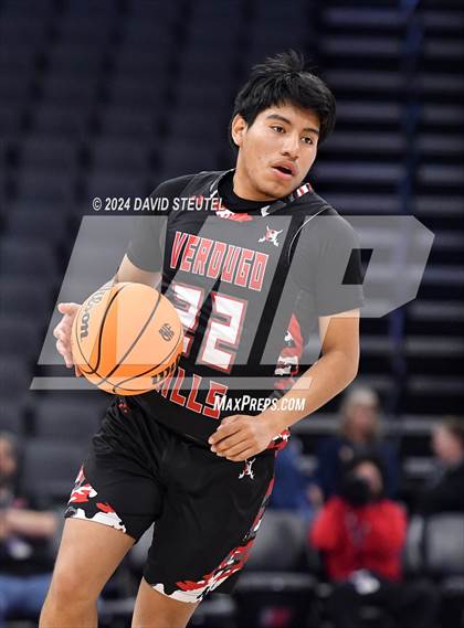 Thumbnail 2 in Verdugo Hills vs. Athenian (CIF State D5 Final) photogallery.