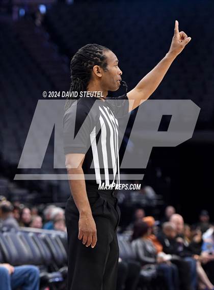 Thumbnail 2 in Verdugo Hills vs. Athenian (CIF State D5 Final) photogallery.