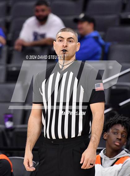Thumbnail 1 in Verdugo Hills vs. Athenian (CIF State D5 Final) photogallery.