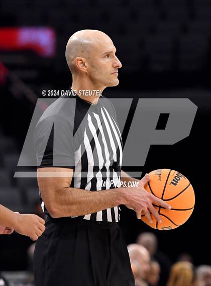 Thumbnail 2 in Verdugo Hills vs. Athenian (CIF State D5 Final) photogallery.