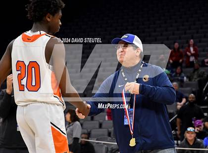 Thumbnail 3 in Verdugo Hills vs. Athenian (CIF State D5 Final) photogallery.